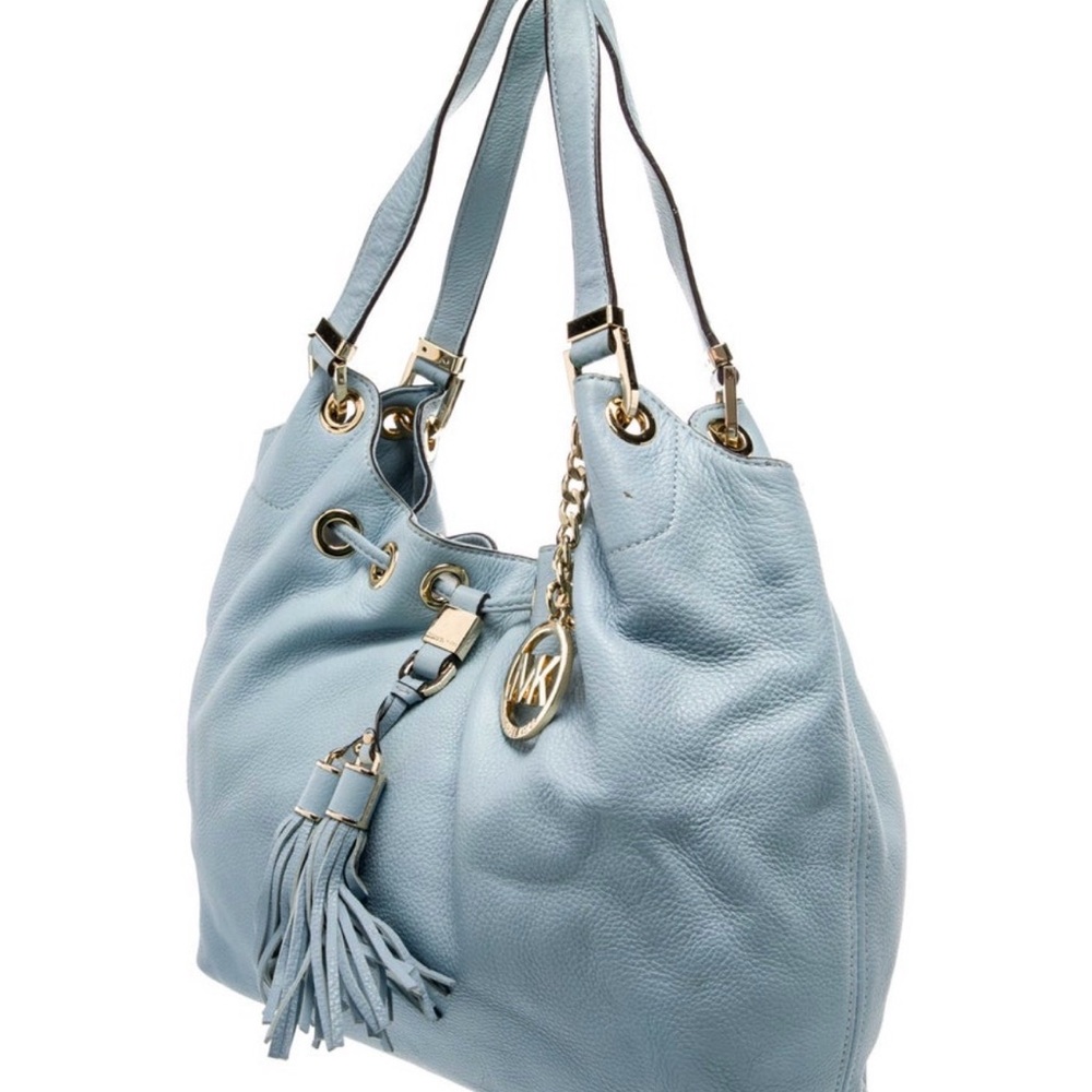 Michael Kors Camden large drawstring shoulder bag blue pebbled leather w/ Tassel